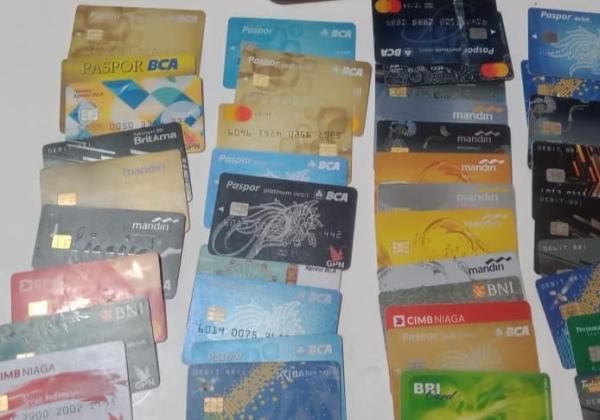 Polsek Pinang Tangerang Amankan Pelaku Ganjal ATM, Korban Alami Kerugian Rp 95 Juta