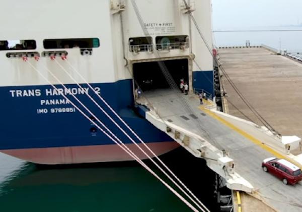 Daihatsu Manfaatkan Fasilitas Ekspor Lewat Pelabuhan Patimban