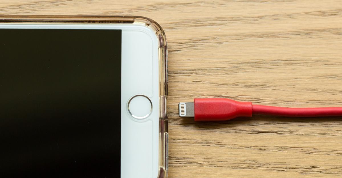 Optimalkan Pengisian Baterai iPhone: Ini Trik untuk Mengisi Daya Lebih Cepat!