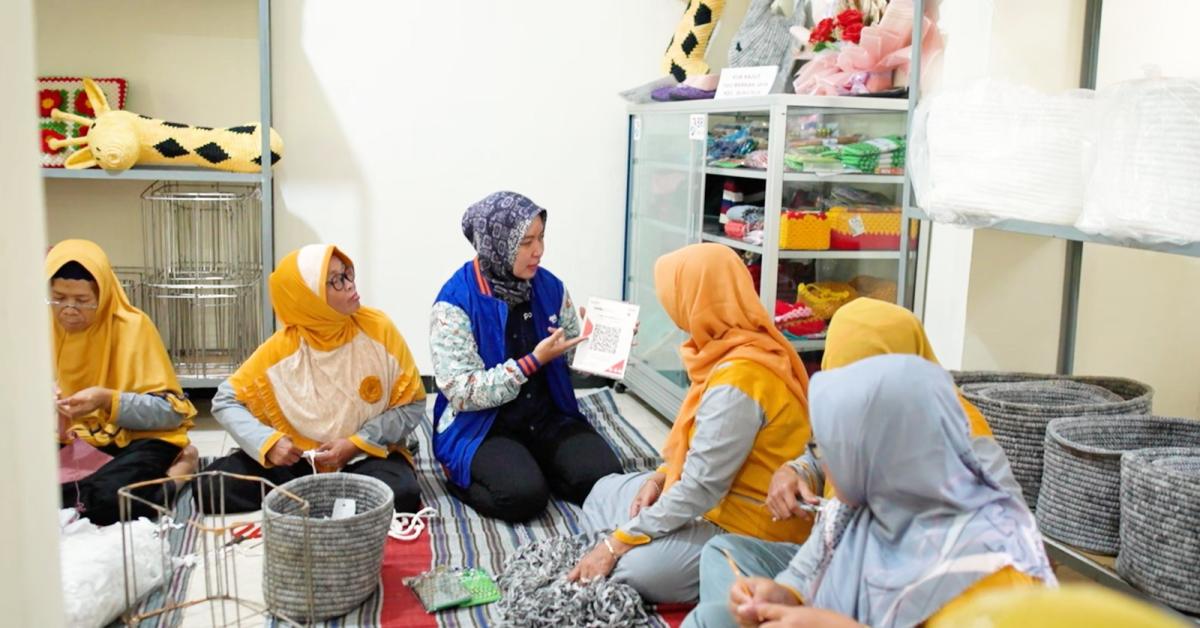 Kisah Sukses Klaster Usaha Binaan BRI, Kerajinan Rajut Berkah Jaya Tidu: Berkarya Menginspirasi Kaum Wanita
