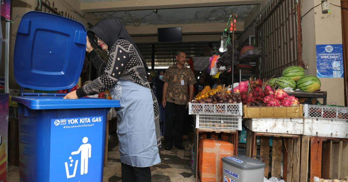 Gerakan Anti Sampah, BRI Peduli Jadikan Pasar Rogojampi Sebagai Pasar Percontohan Pengelolaan Sampah