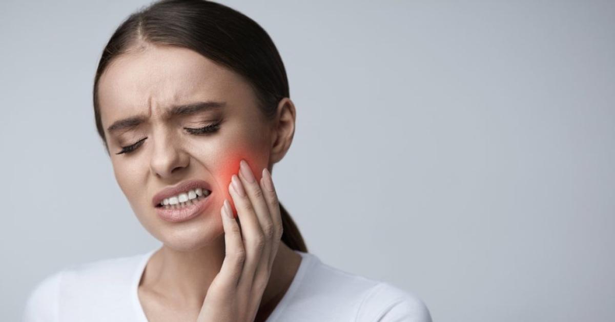Tips Meredakan Sakit Gigi dengan Obat Alami: Alternatif untuk Kesehatan Gigi