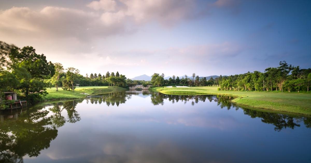 Daftar 8 Danau Terbesar di Dunia yang Perlu Kamu Ketahui, Nomor 1 Luasnya Seperti Lautan 