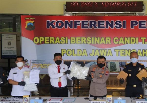 Sinergi Bea Cukai dengan Aparat Penegak Hukum Lainnya Berhasil Gagalkan Penyelundupan Empat Kilogram Narkotika