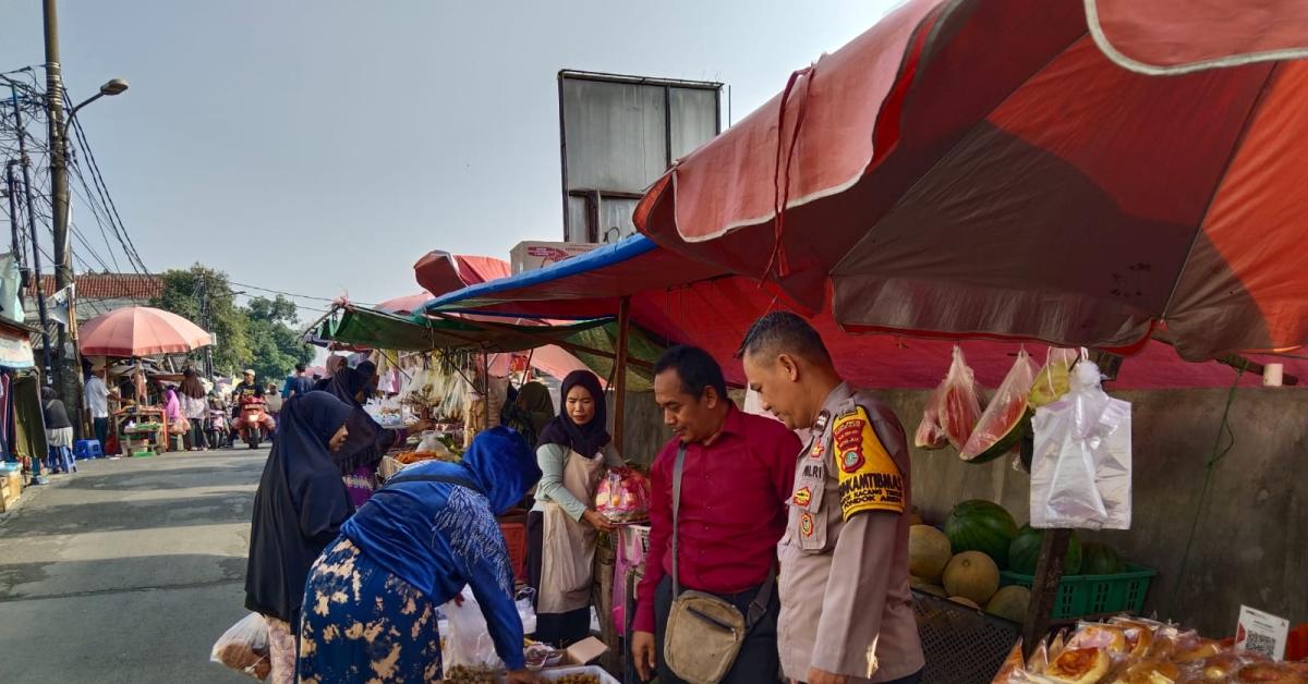 Sweeping Uang Palsu, Polisi Gerilya ke Pedagang di Pasar Tradisional