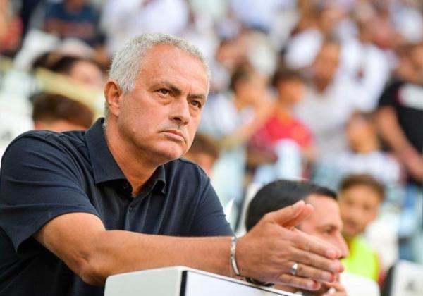 Jose Mourinho Dikabarkan Akan Latih Klub Turki Fenerbahce