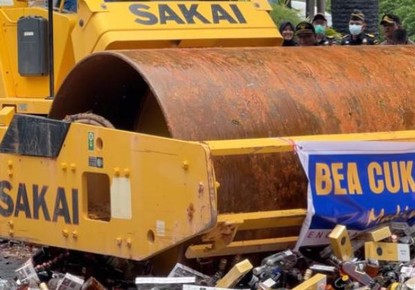 Gempur Rokok dan Mikol Ilegal, Bea Cukai Batam Musnahkan Barang Ilegal Senilai Rp10,01 Miliar