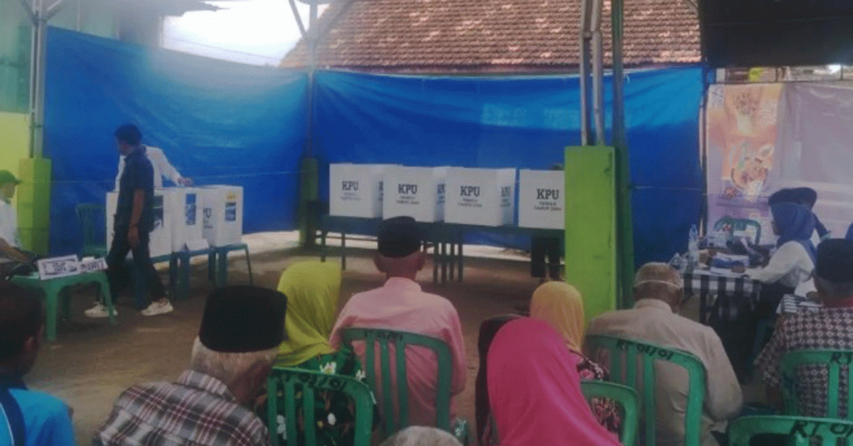 Antusias Warga Pandean Ikuti Pencoblosan Suara Ulang di TPS 01