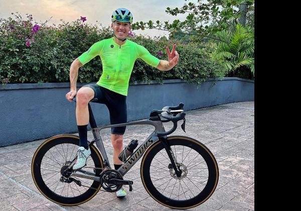 Keliling Sirkuit Mandalika Gunakan Sepeda, Aleix Espargaro: Indah, Namun Aneh