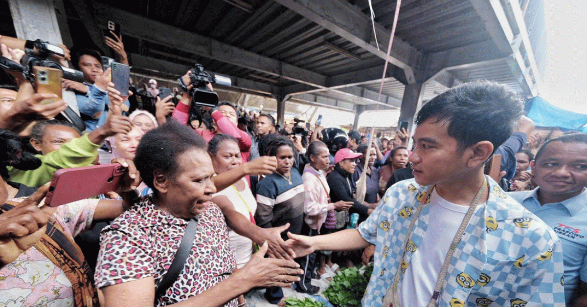 Sampai di Jayapura, Pasar Pharaa Sentani Jadi Tempat Pertama yang Dikunjungi Gibran