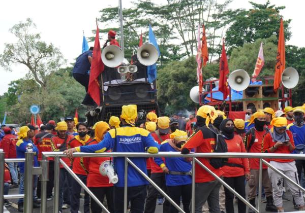 Jumlah Buruh Kabupaten Tangerang yang Ikut Aksi May Day Turun, Kapolres: Personel Tetap Disiagakan