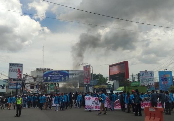 Demo 11 April, 3000 Massa Aliansi BEM Kota Bekasi Geruduk DPRD