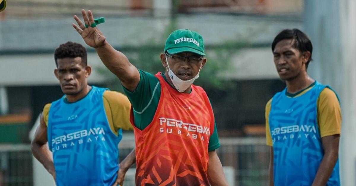Ini Alasan Pelatih Persebaya Belum Beri Porsi Latihan ke Jebolan Liga Yunani Usai Tiba di Surabaya