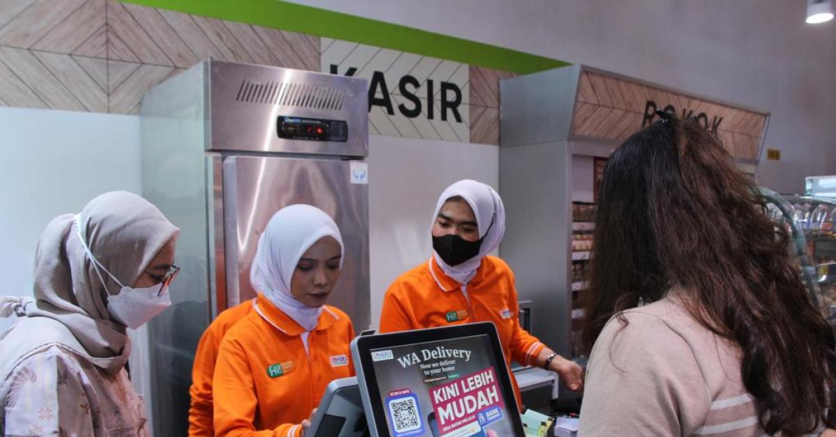 HERO baru saja membuka gerai terbaru di Sabang, Jakarta Pusat. e8026426e0d1c034c04f2f0960be5f33.jpeg
