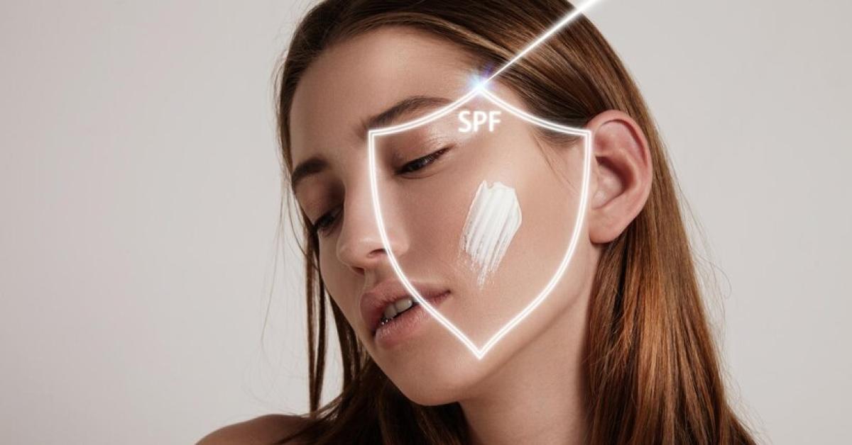 Tips Memilih Sunscreen Terbaik untuk Kulit Kering: Rekomendasi Produk yang Tepat