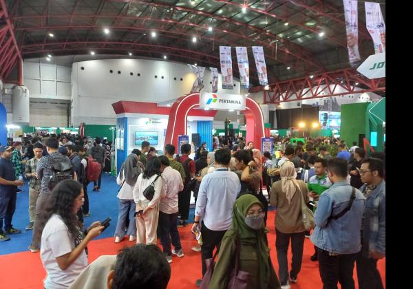 Ribuan Pencari Kerja Padati Job Fair Nasional Kemnaker di JIExpo Kemayoran Jakarta