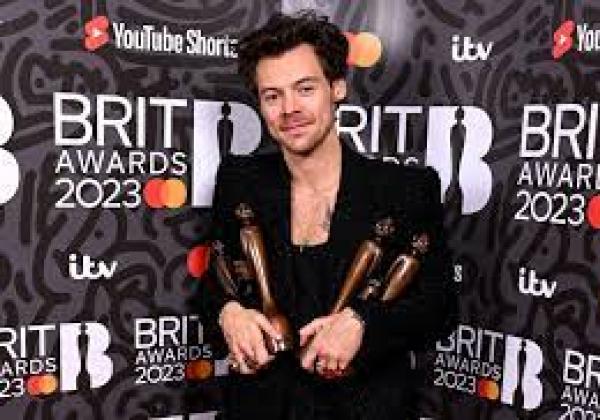 Ini Dia Daftar Lengkap Pemenang BRIT Awards 2023, Harry Styles Menang Banyak!