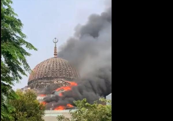 Terbakar hingga Ambruk, Kuba Masjid Islamic Centre Jakarta Punya 12 Lampu Kipas dengan Berat 1 Ton
