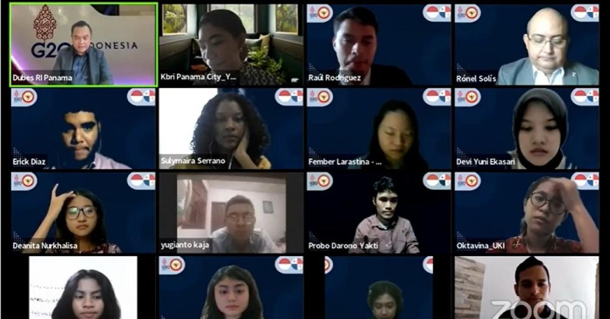Keren!! Dua Mahasiswa UEU Terpilih Ikuti Indonesia-Panama Youth Forum 2022
