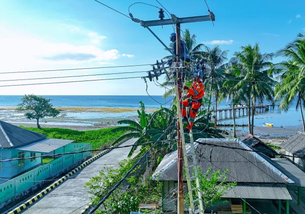 Selamat Tinggal Listrik 12 Jam, Kini Seluruh Desa di NTB Punya Listrik PLN 24 Jam