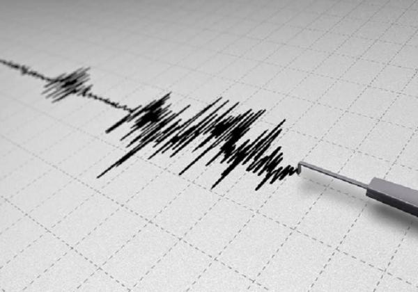 Gempa 5,6 Magnitudo, Jakarta Bergoyang 