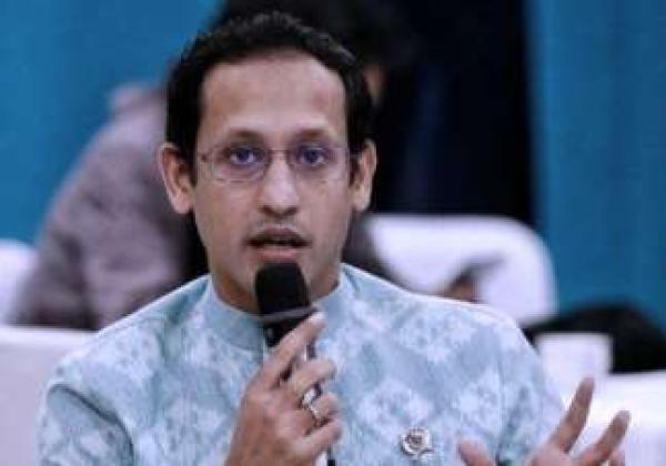 Usai Viral dan Dipanggil Jokowi, Nadiem Akhirnya Batalkan Kenaikan UKT