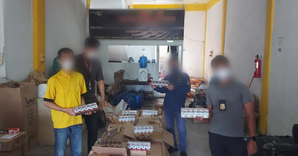 Kawal Penerimaan Negara, Bea Cukai Sita Ratusan Ribu Batang Rokok Ilegal