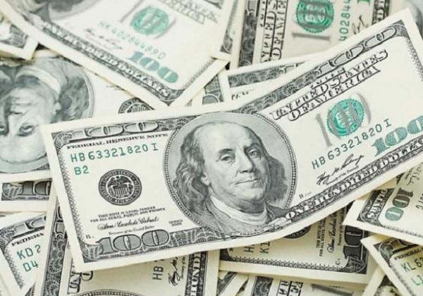 Dolar AS Menguat, Harga Minyak Mentah Dunia Anjlok 
