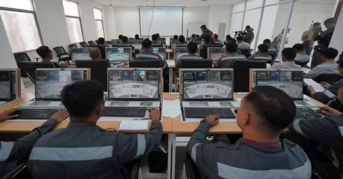 Majukan SDM Perkeretaapian, 72 Masinis Whoosh Jalani Pelatihan