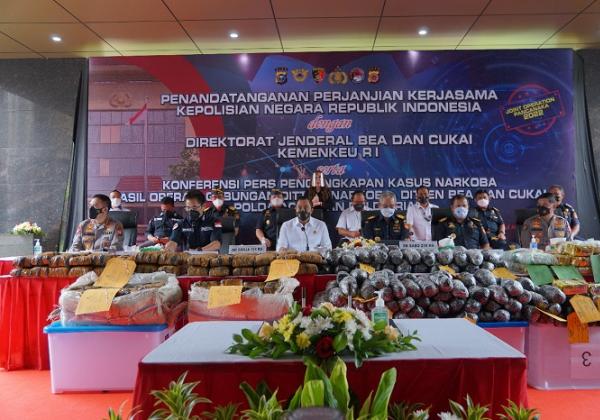 Tandatangani Kerja Sama, Bea Cukai dan Bareskrim Polri Tindak Tegas Peredaran dan Penyelundupan Narkotika