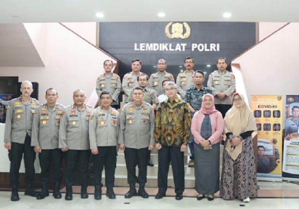 Universitas Esa Unggul dan Polri Gelar MoU Terkait Tridharma Perguruan Tinggi