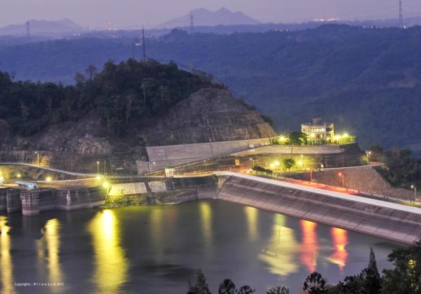 Jurus PLN Group Tingkatkan TKDN Kelistrikan di Tengah Proses Transisi Energi