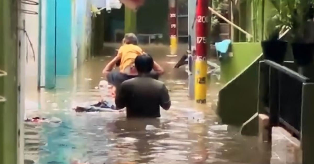 Malam Tahun Baru 2024, Sejumlah Wilayah Jakarta Banjir