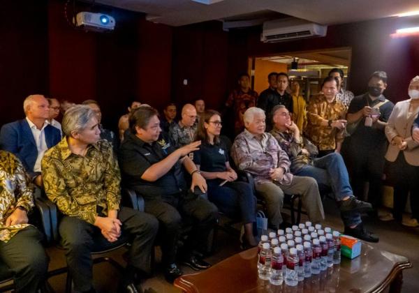 Menko Airlangga Ajak Dubes Amerika Serikat dan Dubes Kanada ke Kawasan Ekonomi Khusus di Batam
