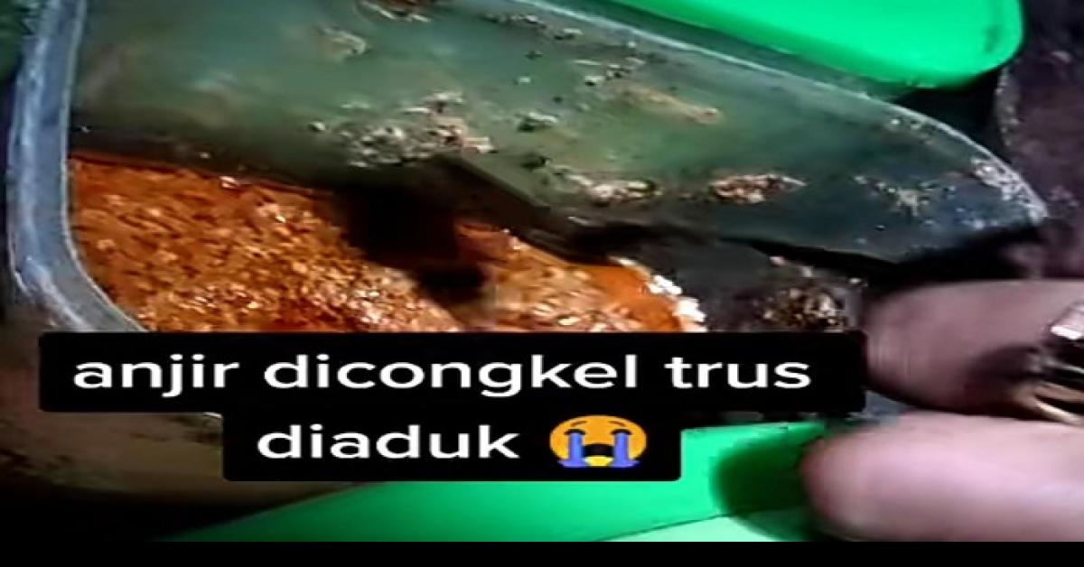 Heboh! Tempat Sambal Nasi Goreng Diduga Berjamur Viral di TikTok
