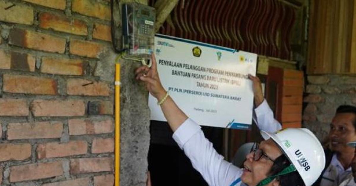 Kebut Rasio Elektrifikasi, PLN Targetkan Realisasi Bantuan Sambung Baru 10.250 Keluarga di Lima Provinsi