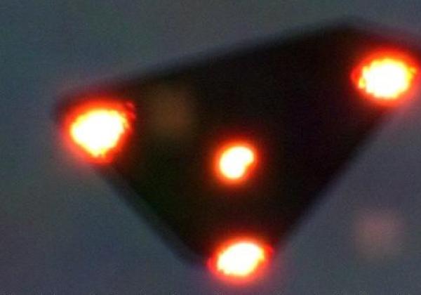 Penampakan UFO di Belgia, Belasan Ribu Orang Jadi Saksi Mata