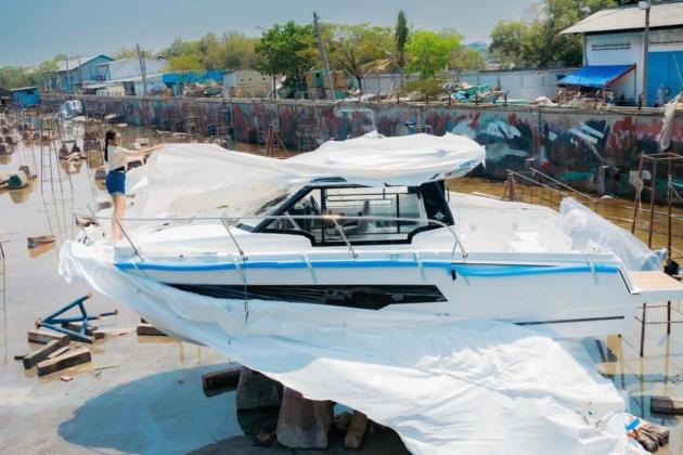 Hobi Petualang di Laut, Prilly Latuconsina Beli Kado Kapal Yacht Untuk Dirinya...