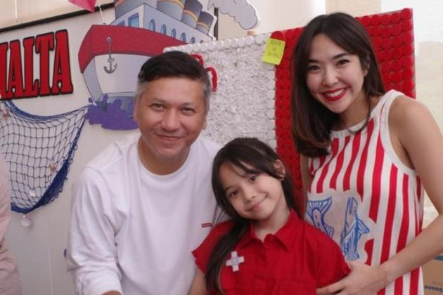 Sering Liburan Bareng, Gading Marteen Jelaskan Tidak Pernah Sekamar dengan Gisella Anastasia 