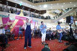 Kahitna Sukses Mengguncang Panggung Metropolitan Mall Bekasi