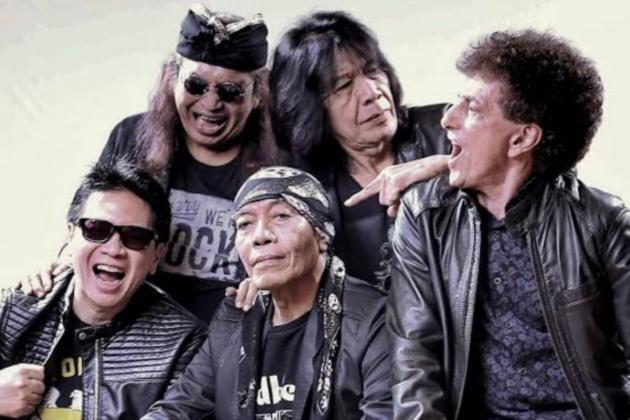 Pertama Kalinya Tampil Akustik, God Bless Pastikan Tetap Rock di Atas Panggung 