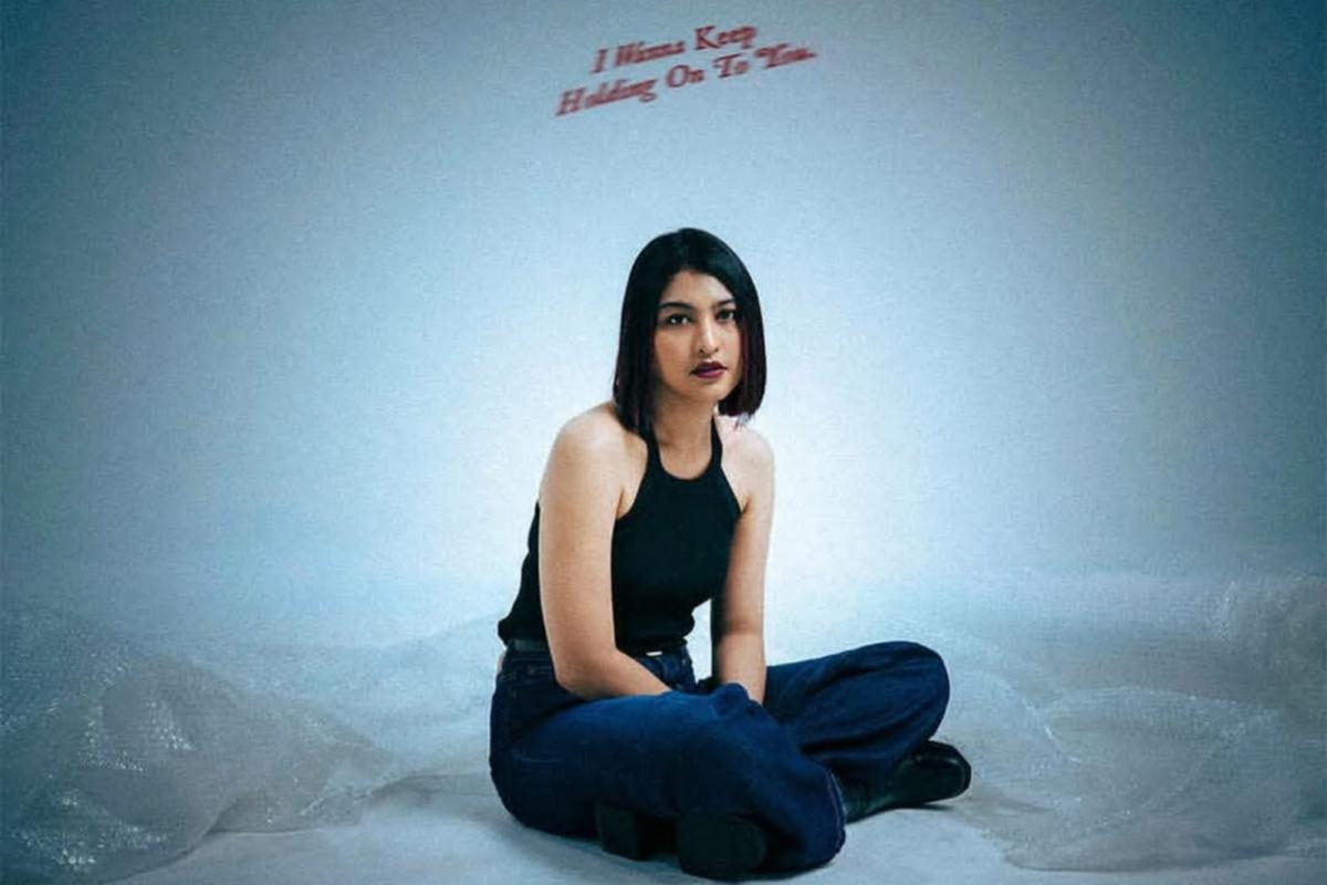 Mentari Novel Rilis Single Baru Berjudul I Wanna Keep Holding On To You