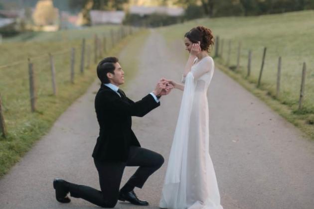 Lamaran Super Romantis El Rumi ke Syifa Hadju di Swiss, Bikin Semua Netizen Baper