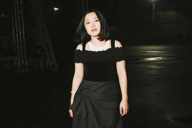 Bernadya Tampil Beda dengan Rambut Pendek, Fans Semakin Terpukau