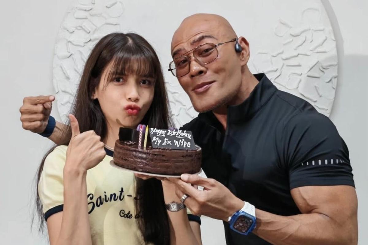 Deddy Corbuzier Rayakan Ultah Sabrina Chairunnisa, Tulisan di Kue Jadi Sorotan