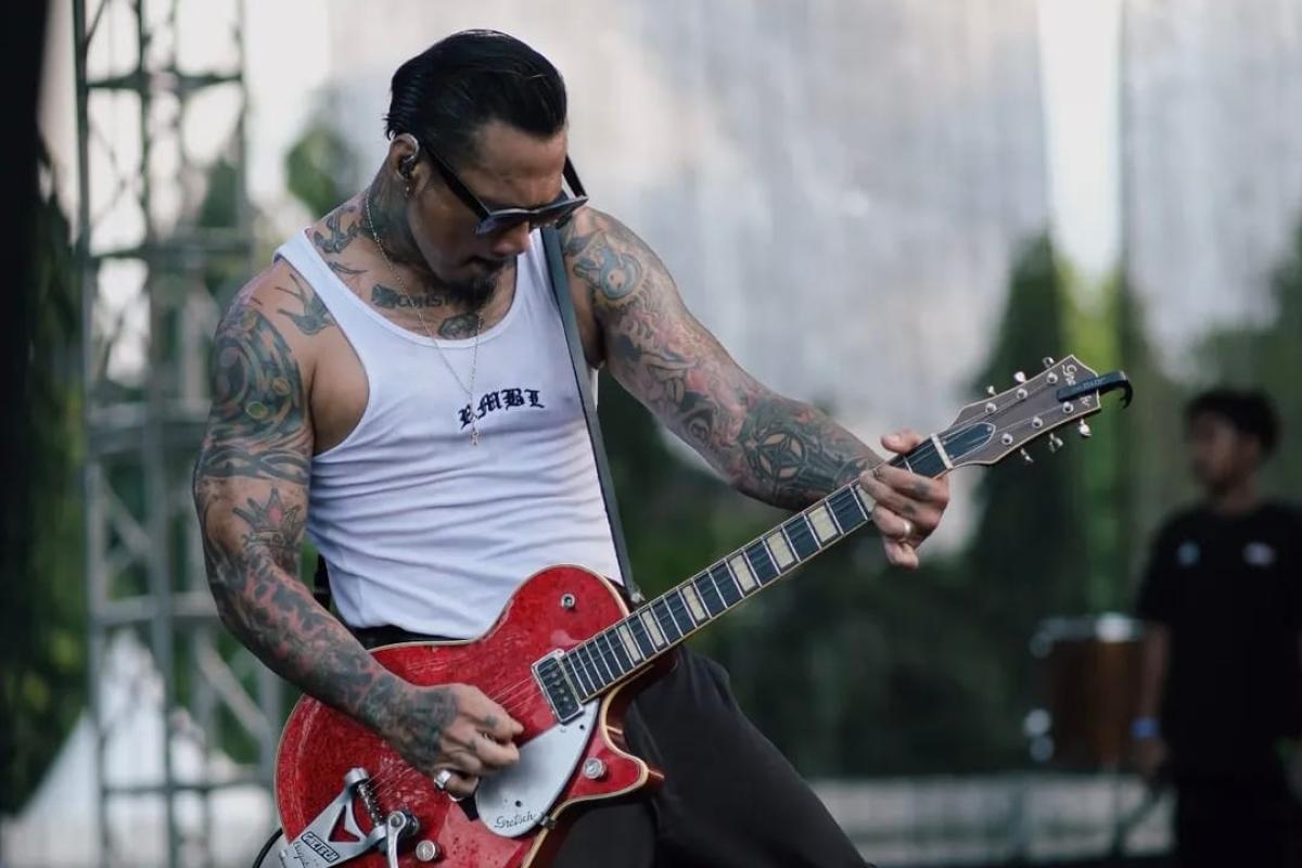 Ayah Jerinx SID Meninggal Dunia, Musisi Ungkap Pesan Terakhir Sang Rockstar