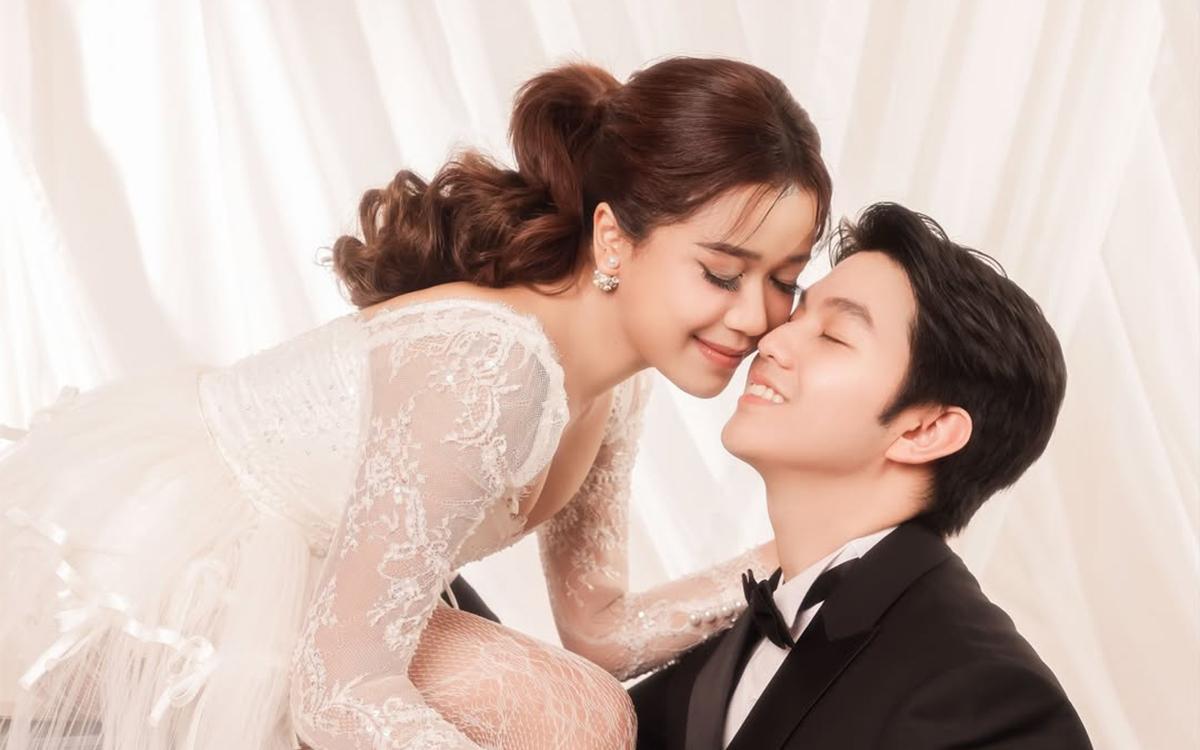 Brisia Jodie dan Jonathan Alden Resmi Menikah di Gereja Katedral