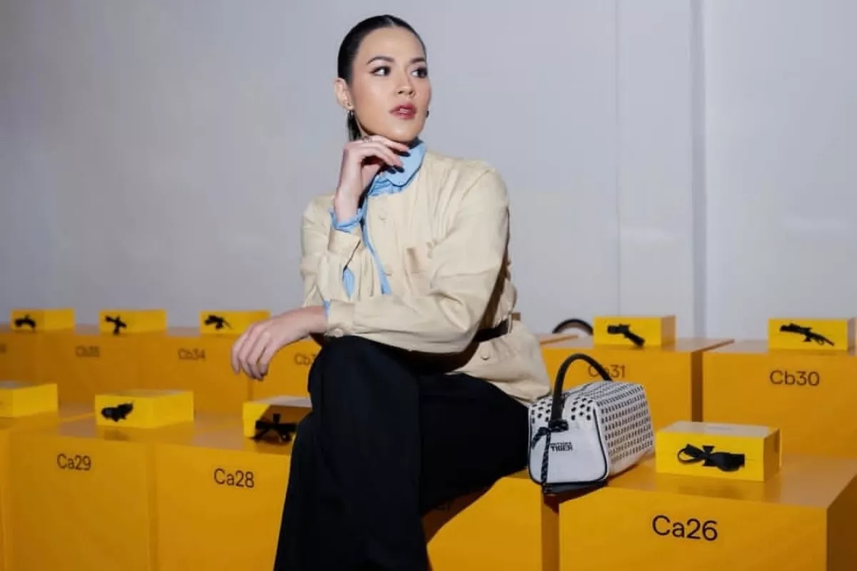 Raisa Tampil Modis di Milan Fashion Week, Gaya Eksentrik Bikin Banyak Orang Terpukau