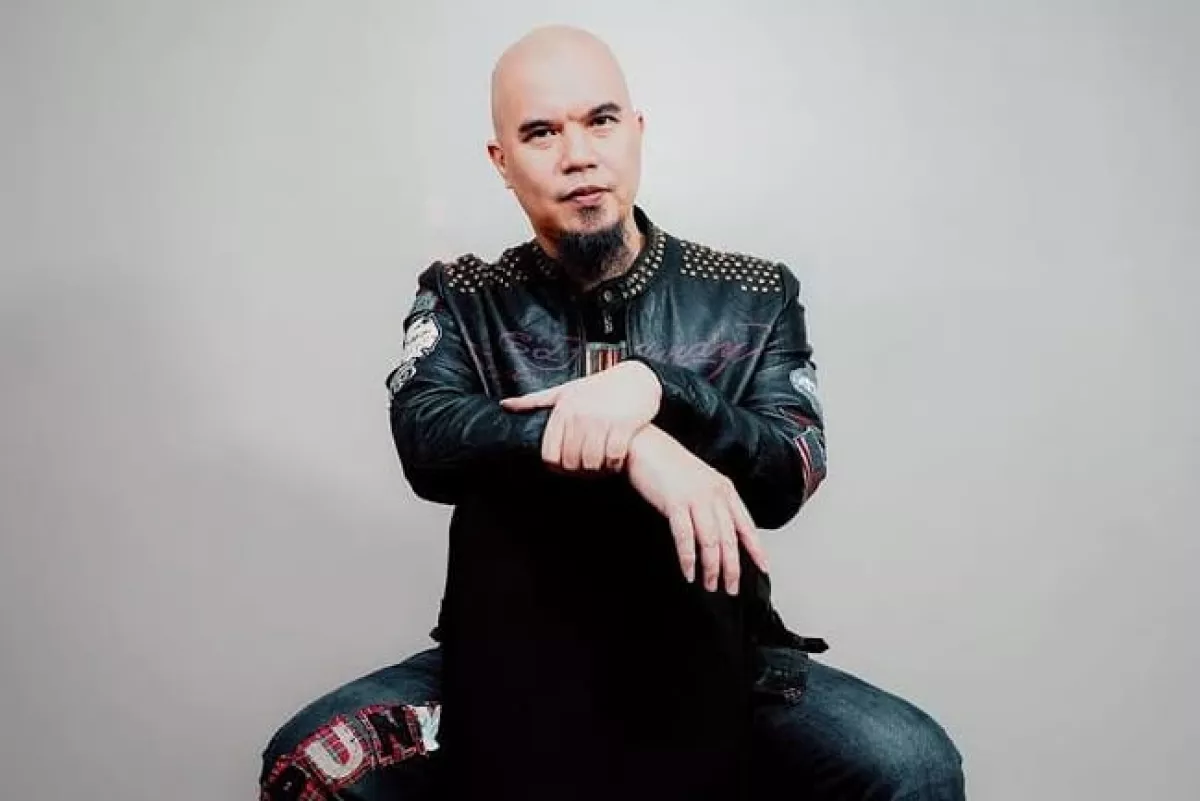 Digelar April !! Ahmad Dhani Ungkap Rencana Pernikahan El Rumi dan Syifa Hadju