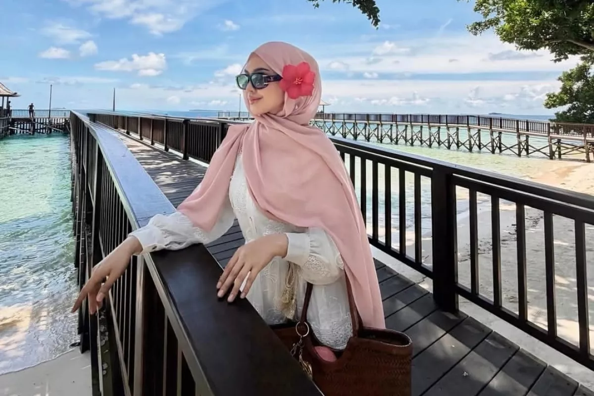 Siapkan Momen Libur Lebaran Berbeda !! Selebgram Ria Ricis Ajak Moana ke Pantai 